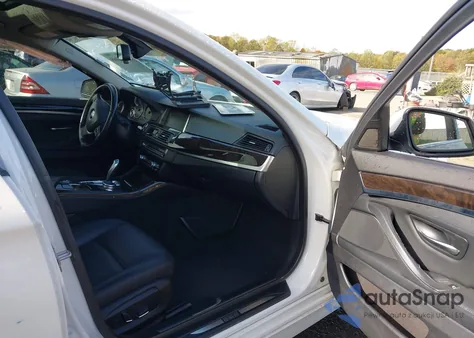 2015 BMW 528I xDrive z USA, uszkodzony, nr VIN WBA5A7C59FG142833